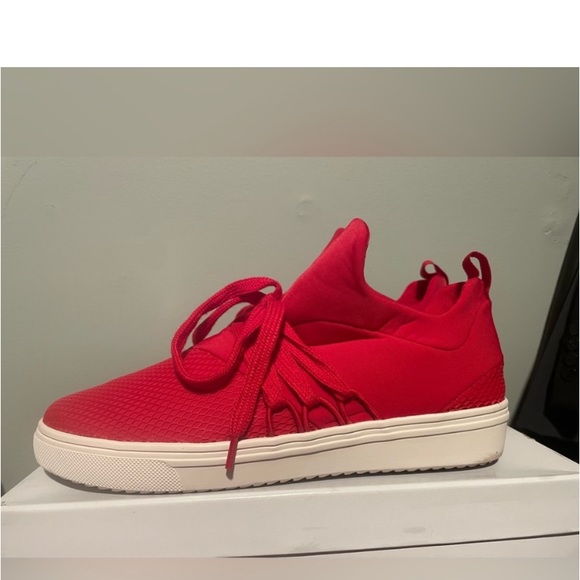 Steve Madden lancer slip on sneakers red women’s 8.5 - Picture 6 of 7